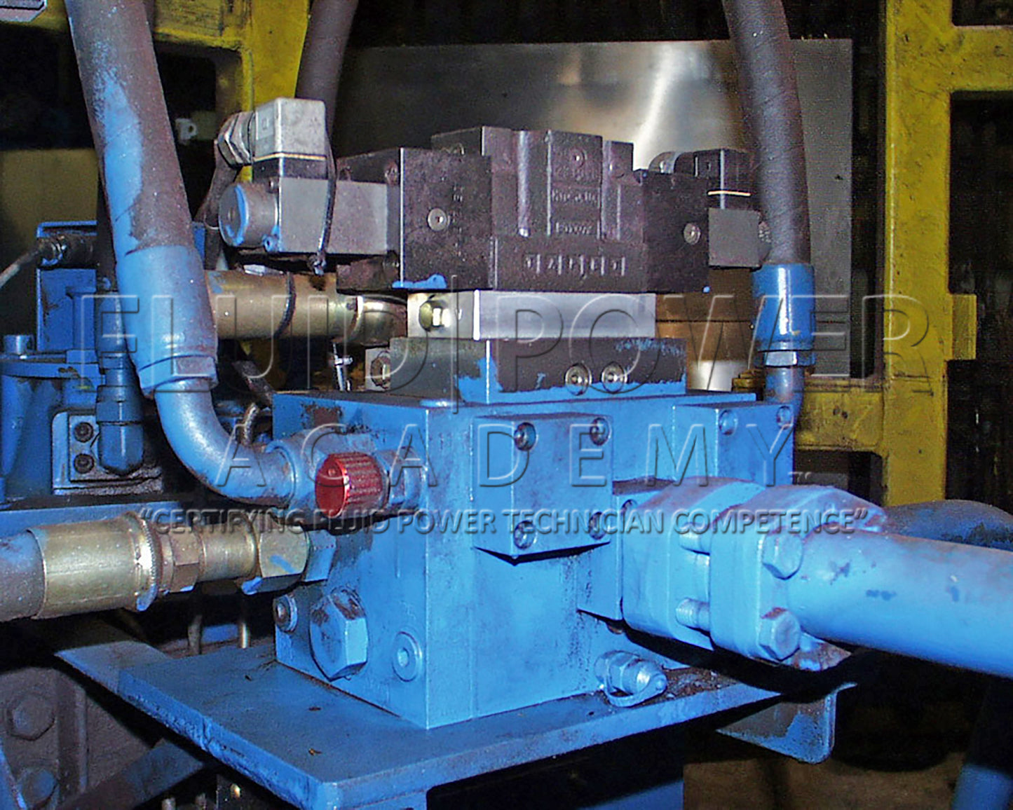 (202010) Hydraulic Pumps, Motors, & Directional Control Valves Bundle ( 11 Images)