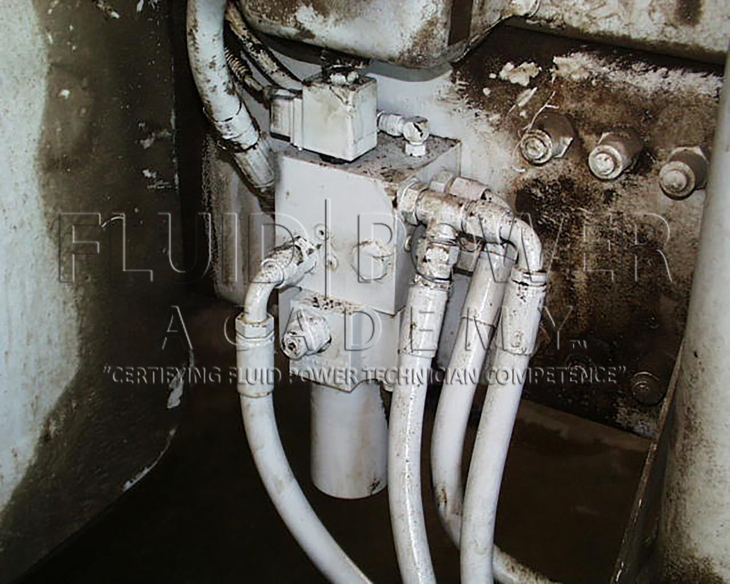 (202020) Hydraulic Components Bundle (12 images)